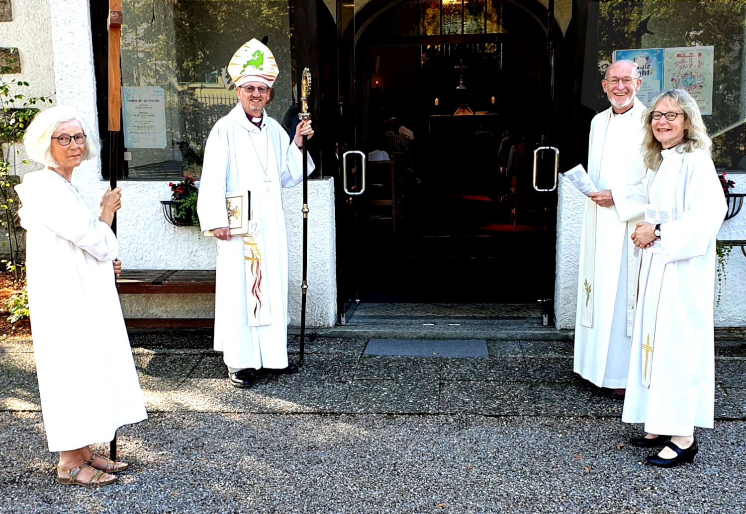 Bishop Robert, Archdeacon Peter and our chaplain before the service